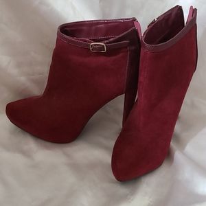 Qupid heel booties